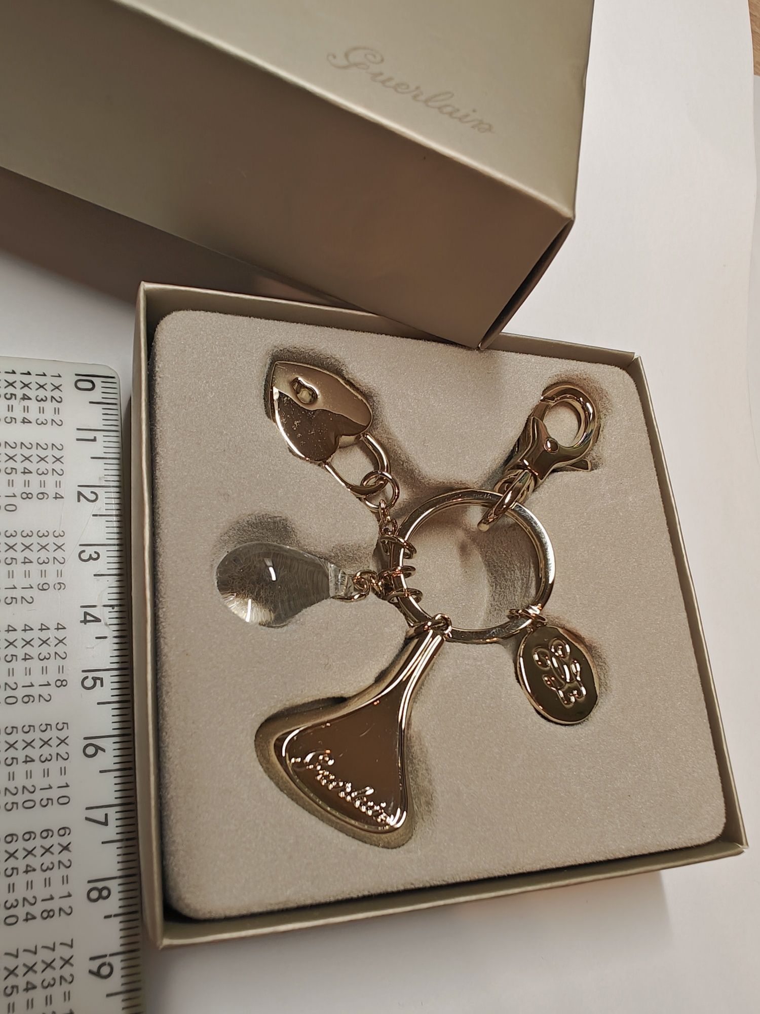 Брелок брендований. Guerlain , оригінал, новий