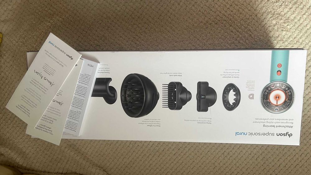 Sprzedam profesjonalną suszarkę do włosów Dyson supersonic nural