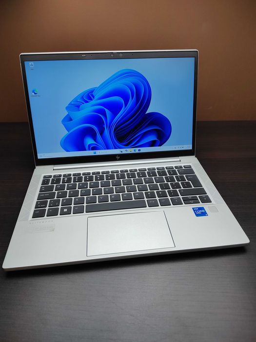 LAPTOP | HP EliteBook 830 G8 | i5-1145G7 | 16GB RAM | 512SSD | Win11