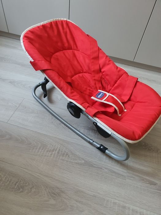 Крісло-гойдалка,  шезлонг переносний для немовлят Сhicco