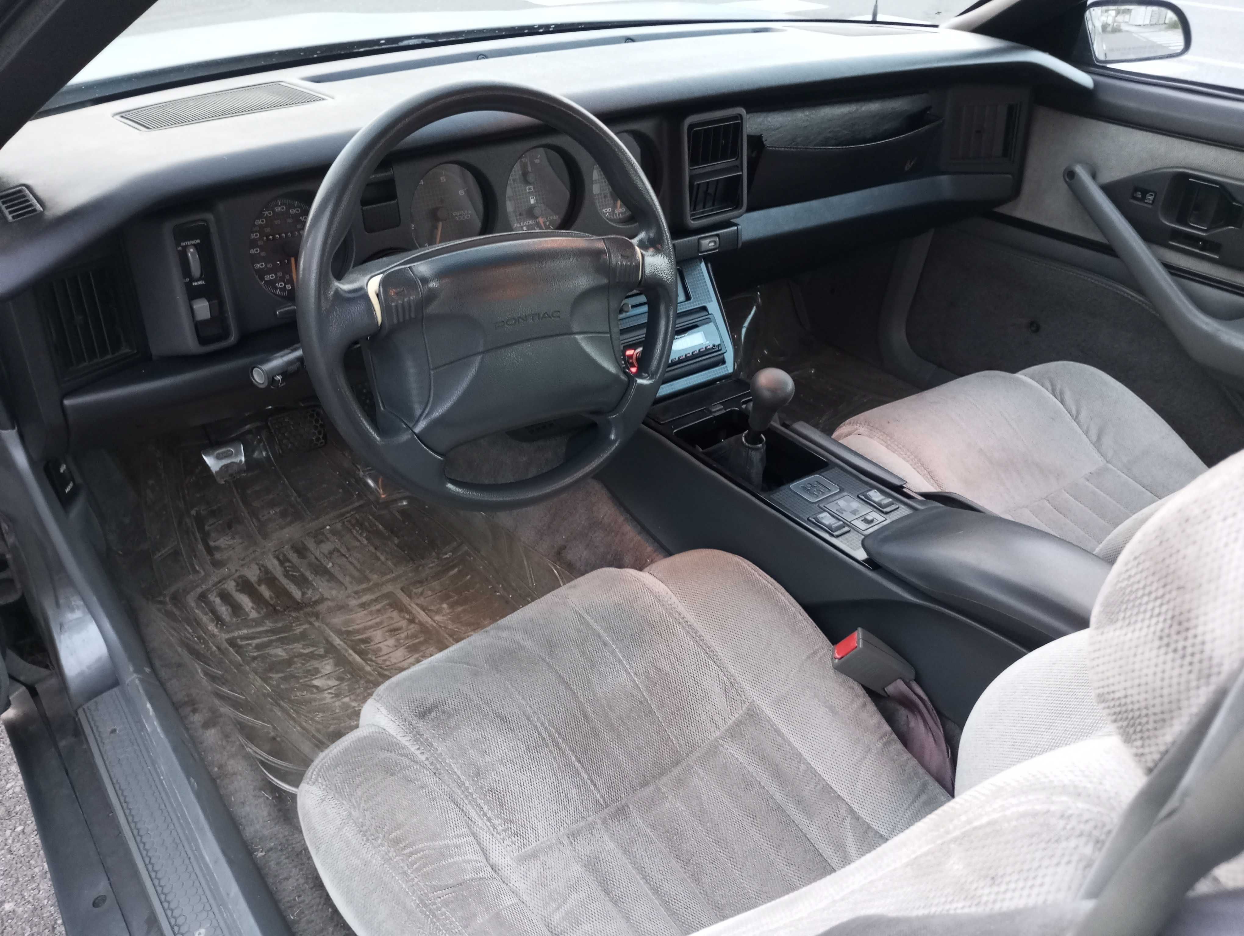 Pontiac Firebird V8 Manual
