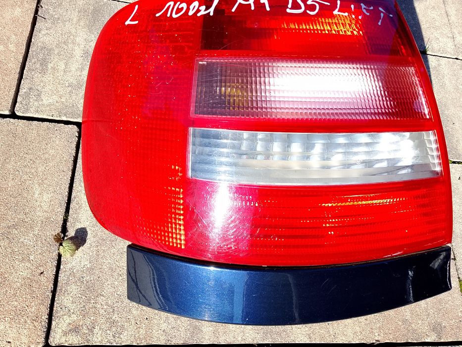 Lampa lewy tył Audi A4 B5 LIFT