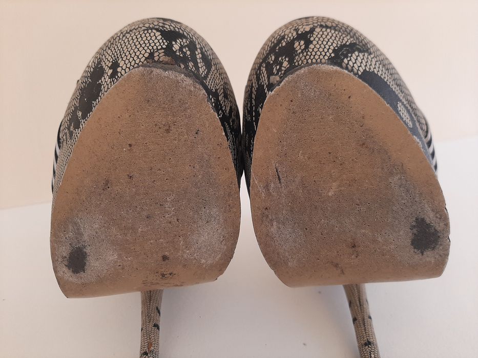 Туфлі Iron Fist з черепами 38 розмір босоніжки