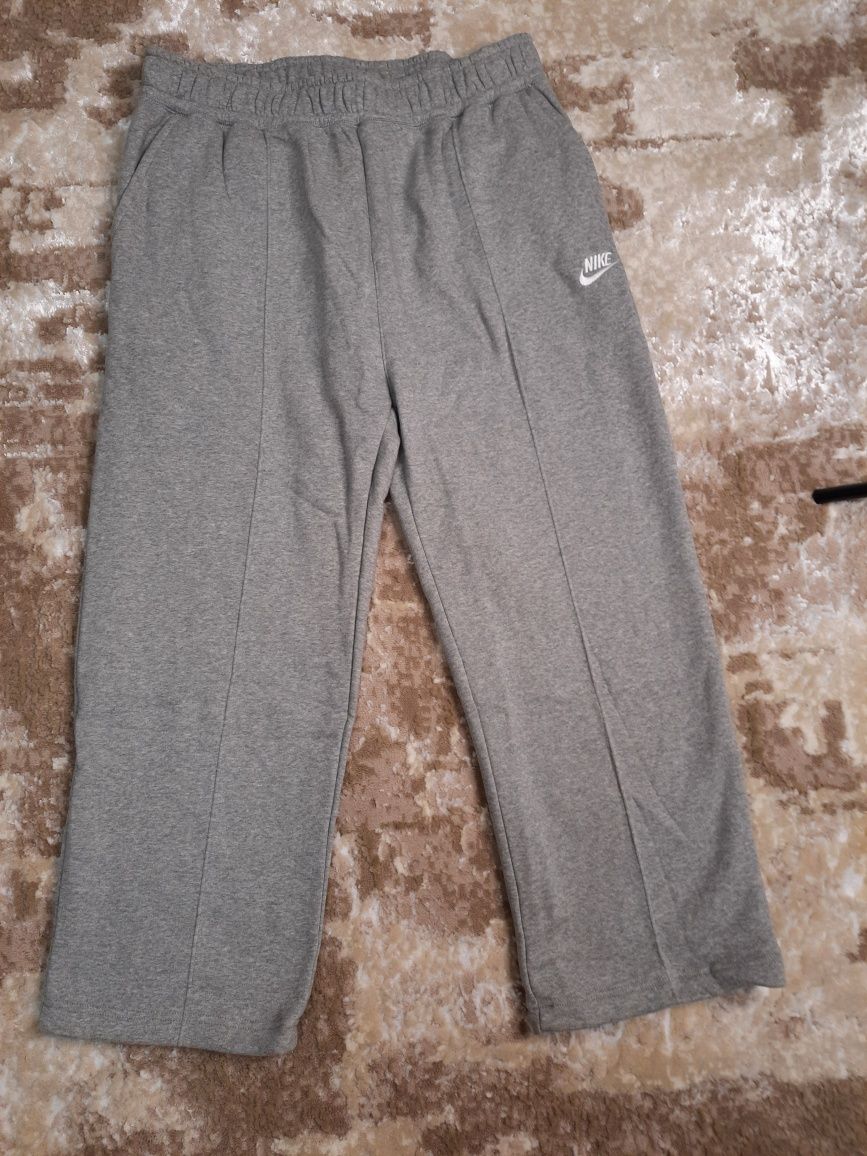 Оригінальні чоловічі штани Nike M NK CLUB BB CROPPED PANT DX0543-063