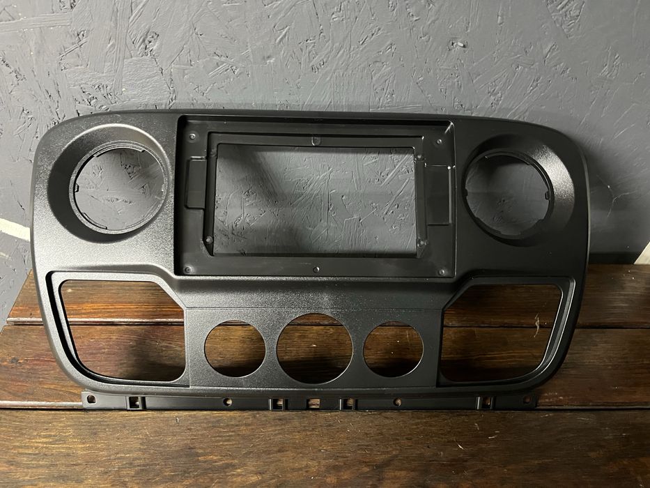 Рамка під магнітолу 10 дюймів Renault Master Opel Movano Nissan NV400