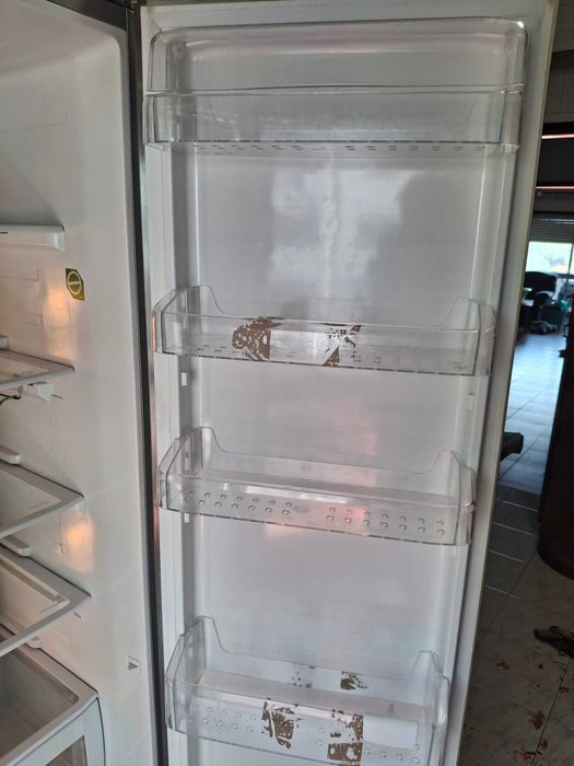 Maquina de lavar e Frigorífico de inox