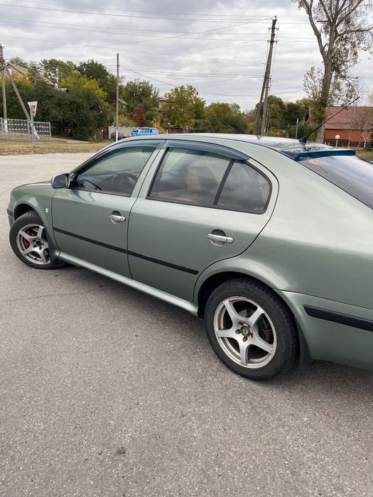 Skoda Octavia 1.8T gbo 4 Laurin & Klement