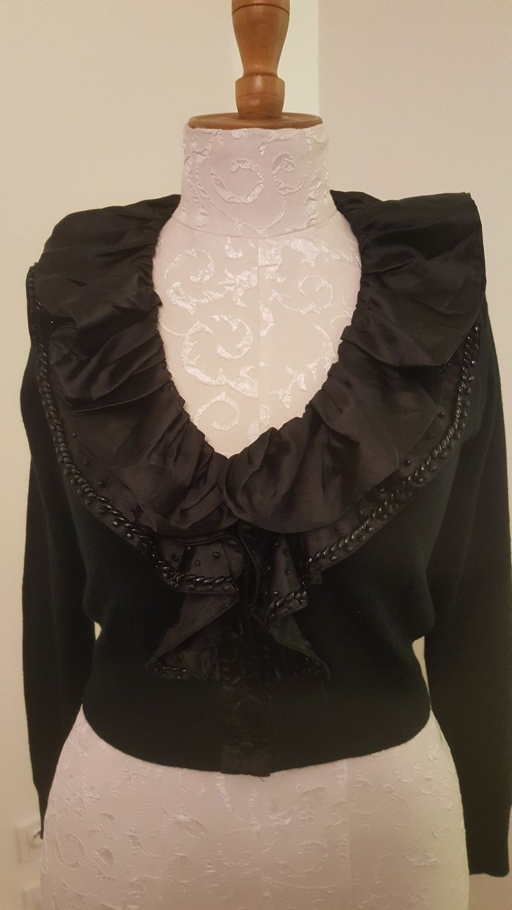 Sweterek Moschino M
