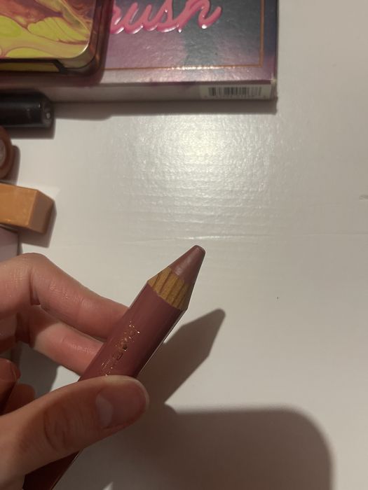 Румʼяна Physicians Formula, олівець для губ Zoeva