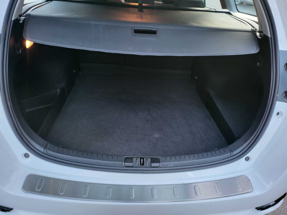 Toyota Auris Hybrid-Gas