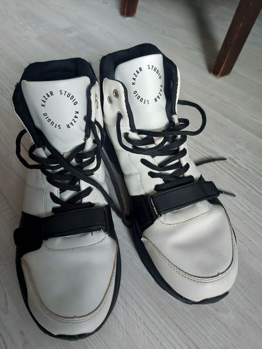 Adidasy Buty męskie kazar studio 44