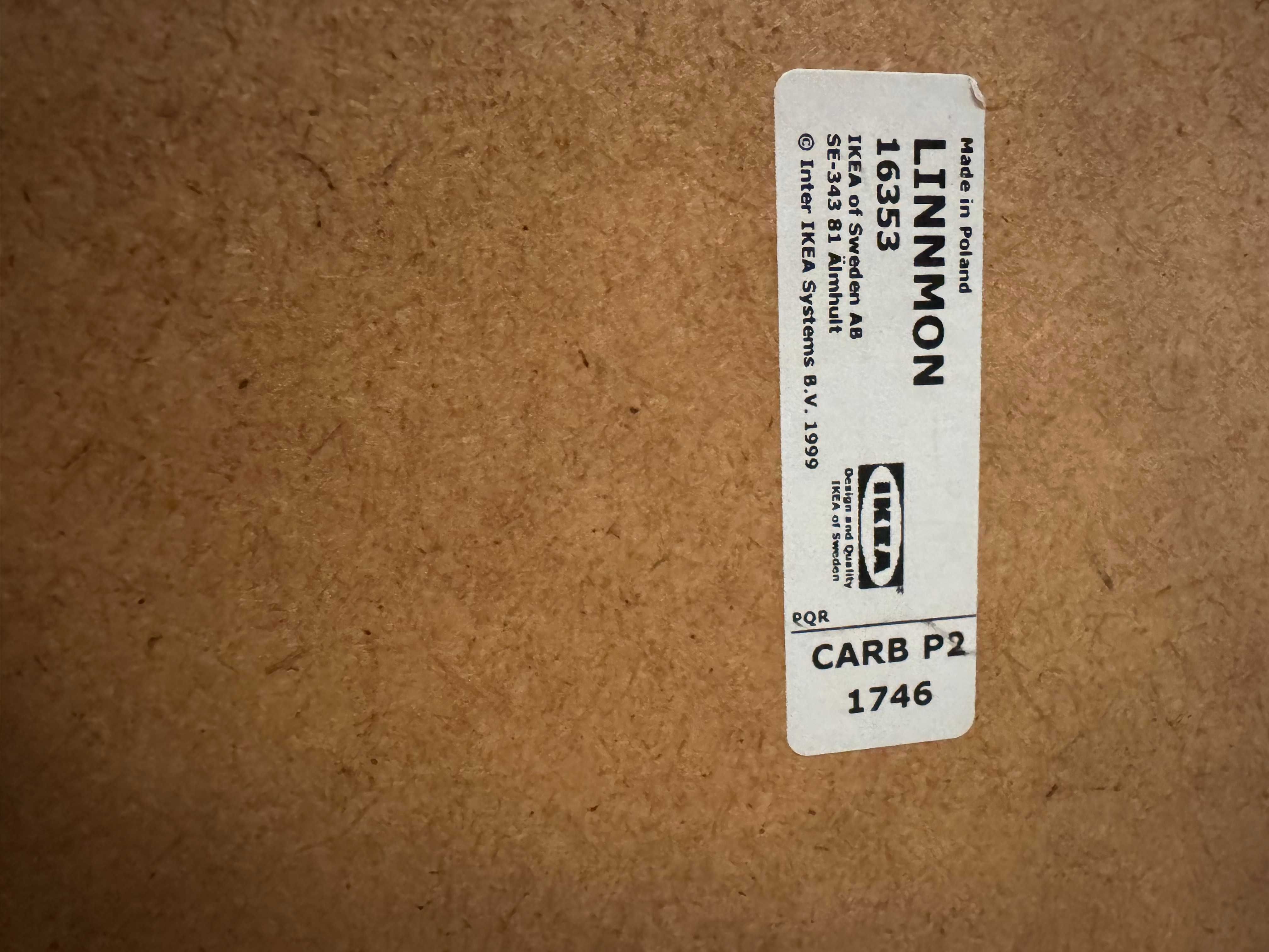 Blat biurka z półką na kable IKEA