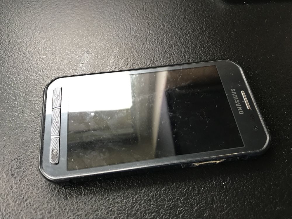 Samsung galaxy 3 plus dwie baterie sprawny