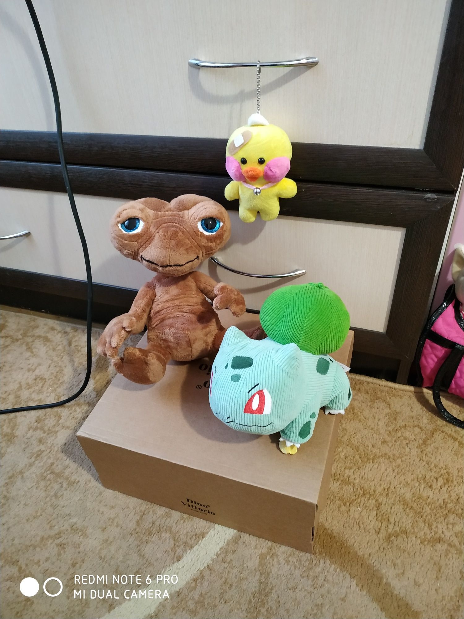 Игрушка инопланетянин E.T.  покемон Pokémon Tomy Бульбозавр Уточка