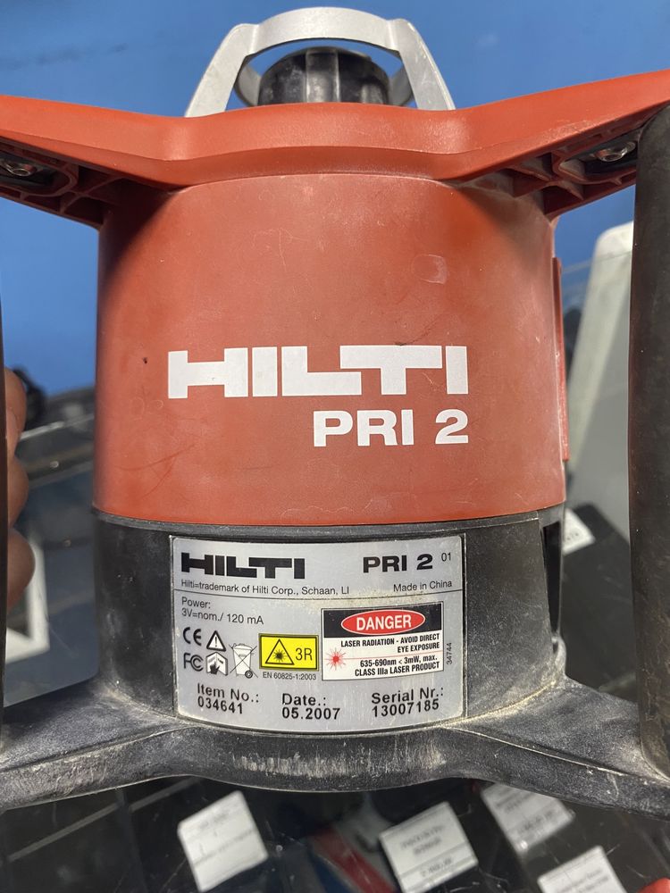 Ротаційний лазерний нівелір HILTI PRI 2