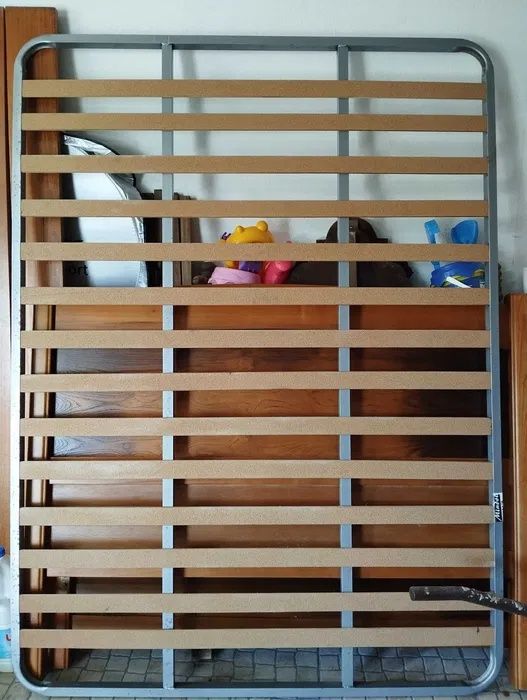 Cama de casal e estrado
