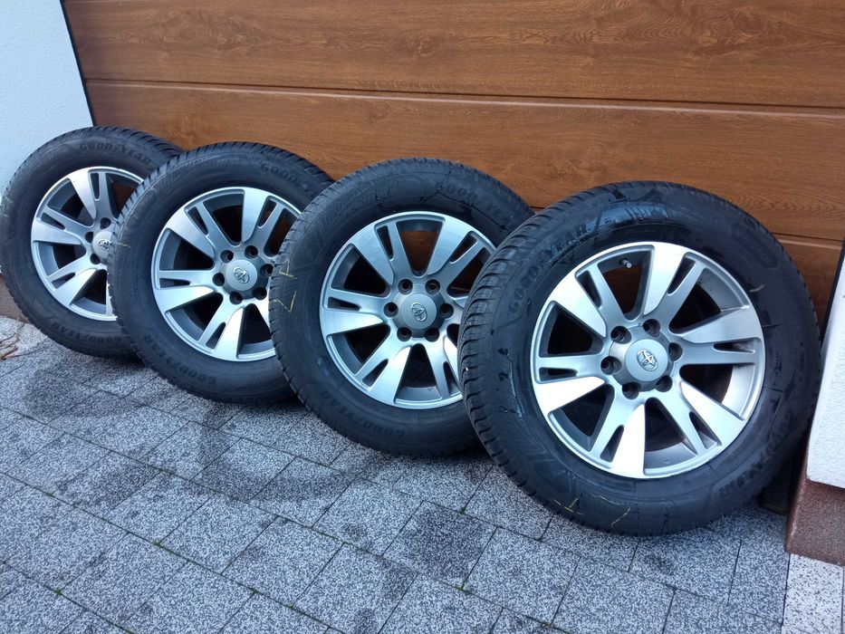 Land Cruiser 120 150 Hilux Lexus GX koła zimowe alufelgi 6x139,7 R18
