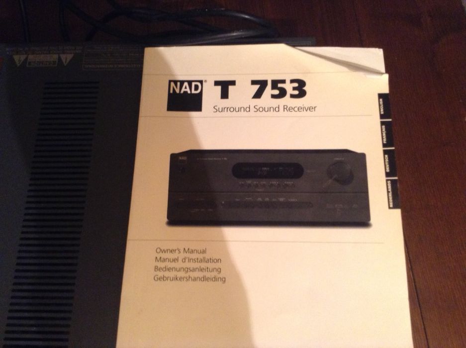 Amplificador NAD T753