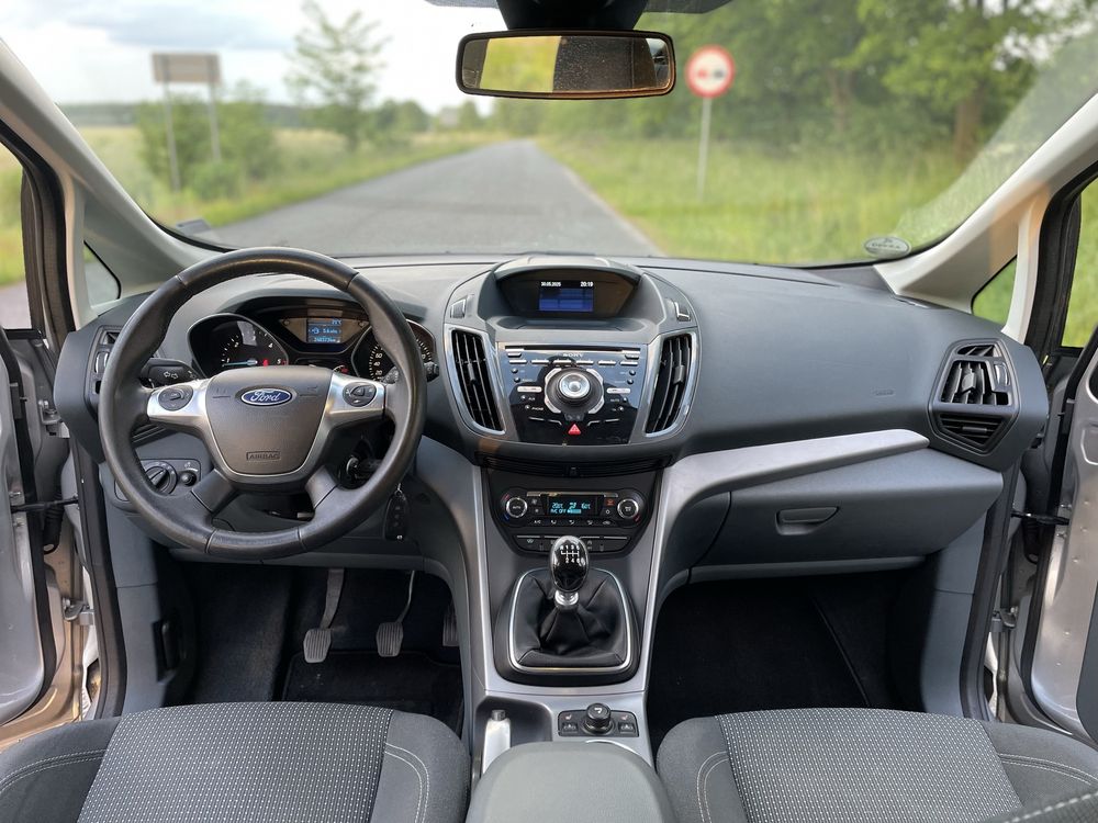 Ford C-max ZADBANY