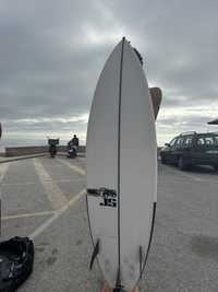 Prancha de surf JS 5’10