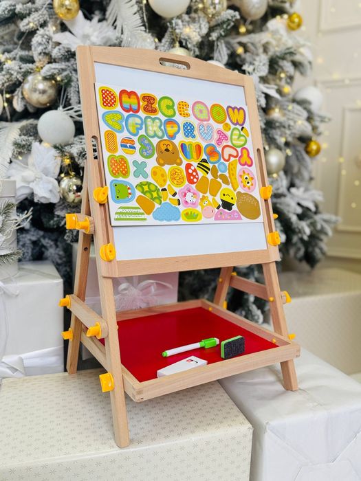 Деревяна іграшка мольберт з магнітами