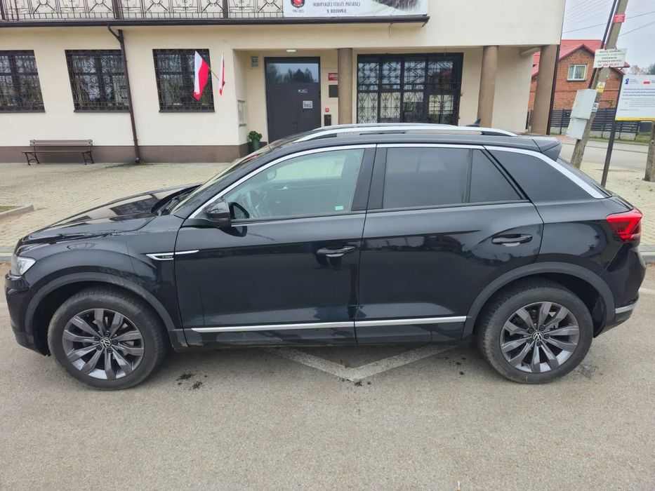 Volkswagen T-Roc Sprzedam VW T-Roc 1.5 benzyna wersja premium salon Polska 33 tys km