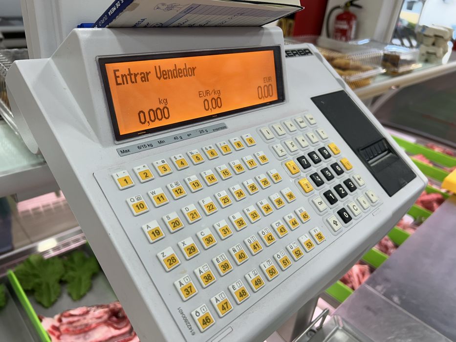 Balanca bizerba com ticek autocolante