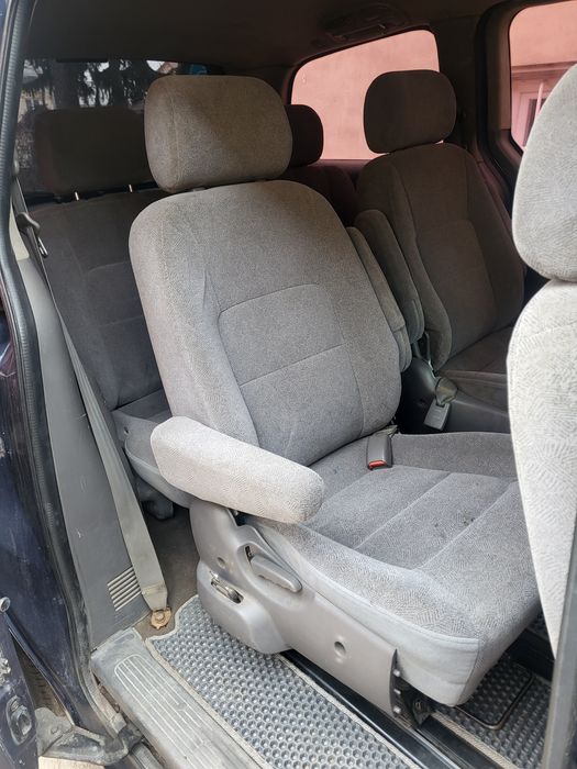 Кіа карнівал 2.9 д 2001 р.