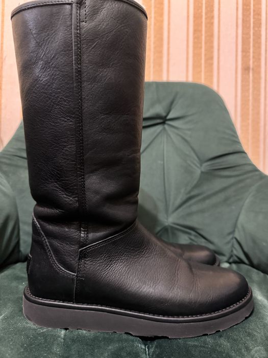 Шкіряні на овчині Ugg 38 розмір 24 см