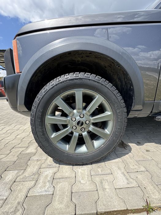 Land Rover Discovery 4х4 позашляховик доставка у ваше мі.