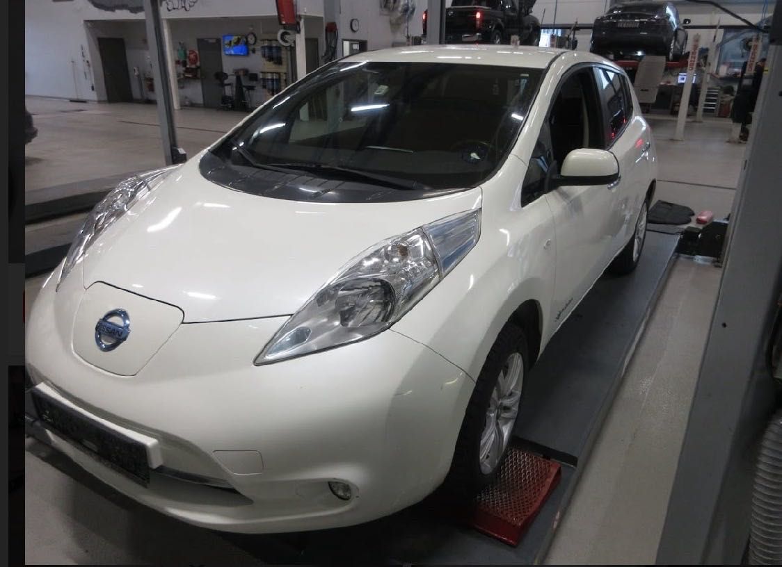 Здам авто в оренду nissan leaf
Нісан ліф 24 кв. Та 30 кв.