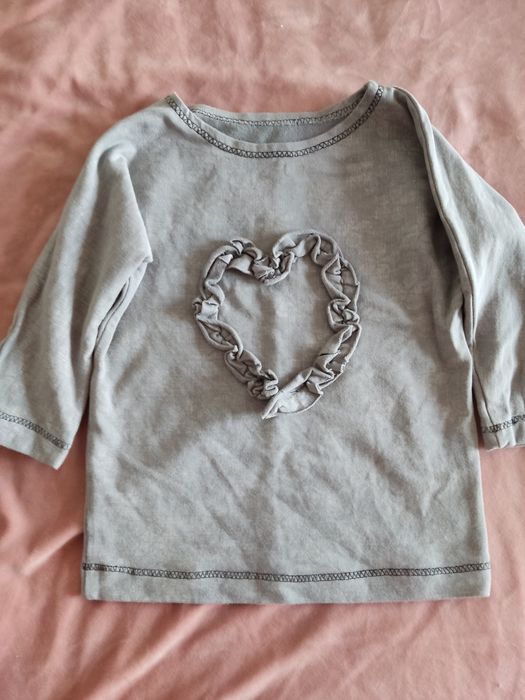 Bluza dresowa dla dziewczynki szara aplikacja serce