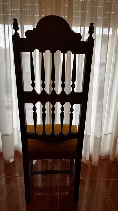 Conjunto 8 cadeiras estilo antigo