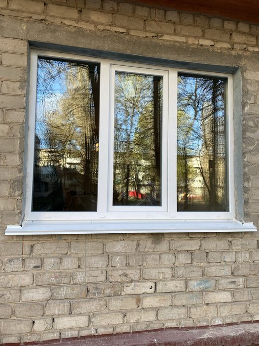 Вікна, балконний блок.Вхідні двері. Балкон під ключ!внутрішні роботи.