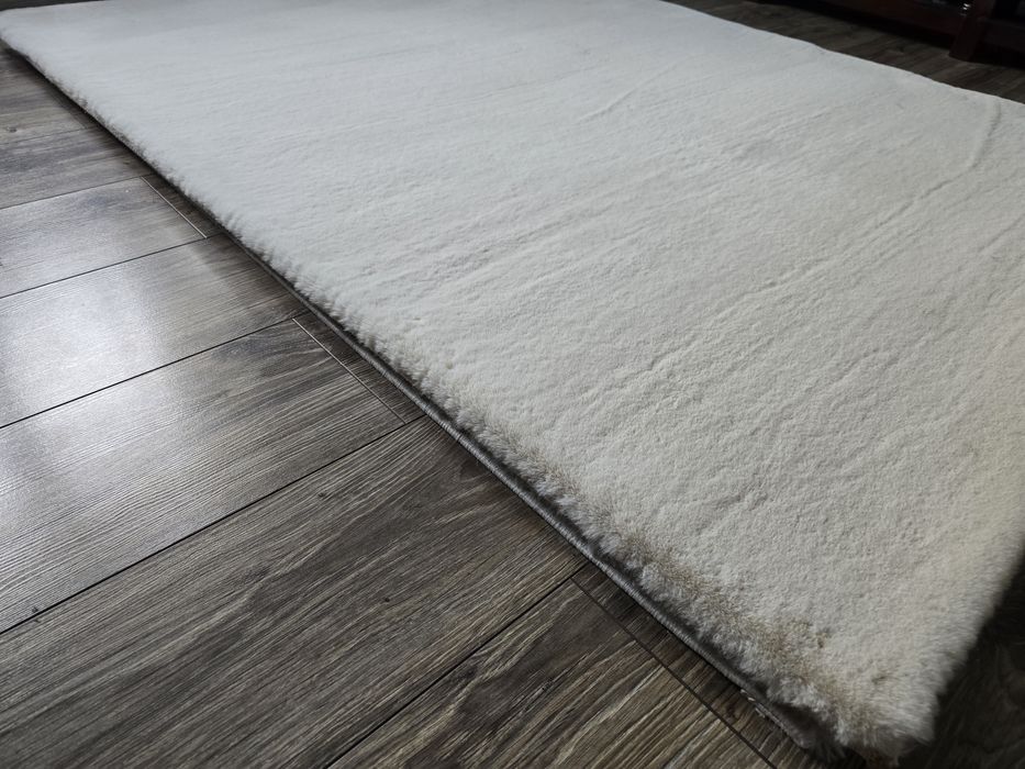 Sprzedam dywan futrzany Multidecor 120x160