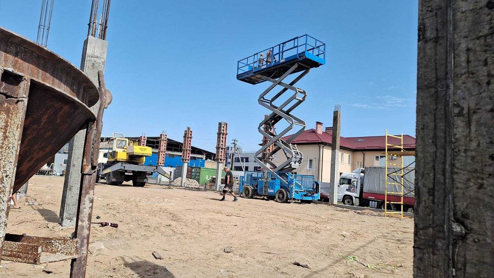 Оренда ножичного підйомника GENIE GS4390