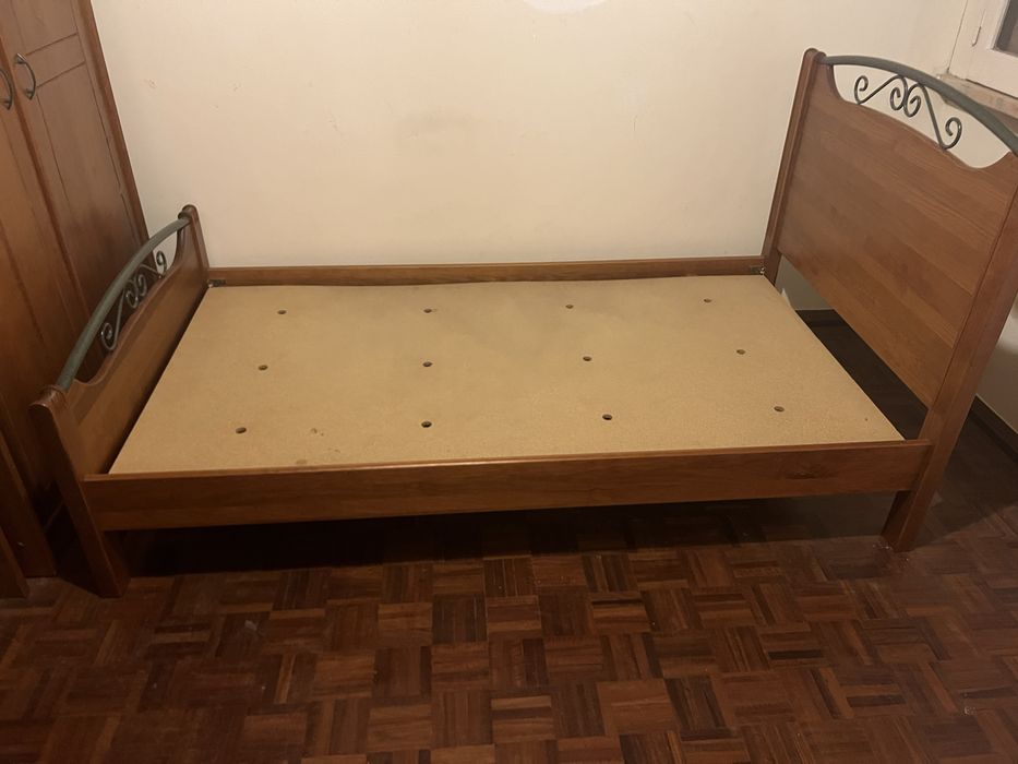 Cama de solteiro 194x110cm
