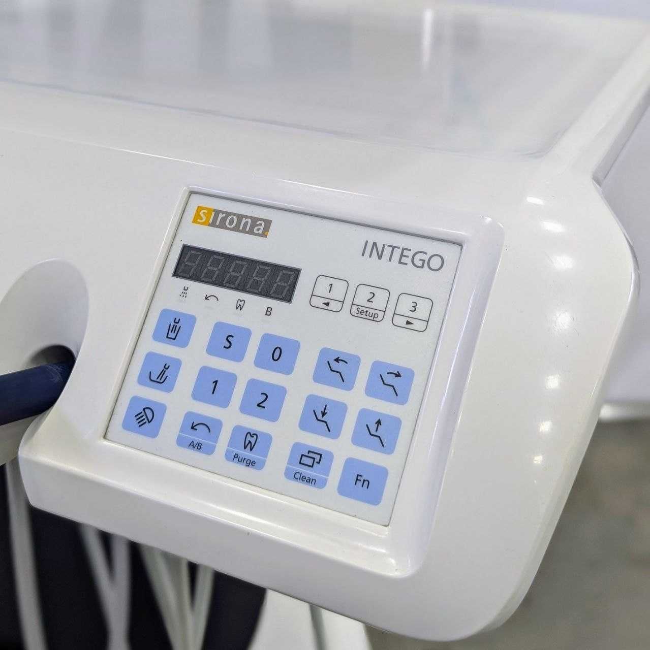 Стоматологічна установка Sirona Intego