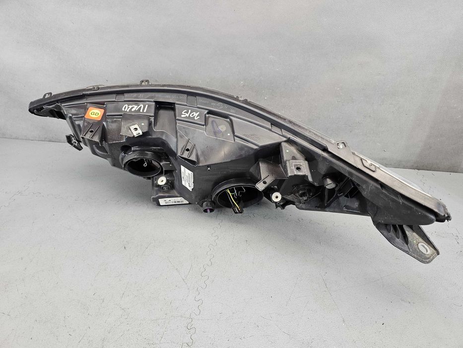 Iveco Daily IV 2014-19r. Lampa Przód Przednia Prawa Europa Oryginał