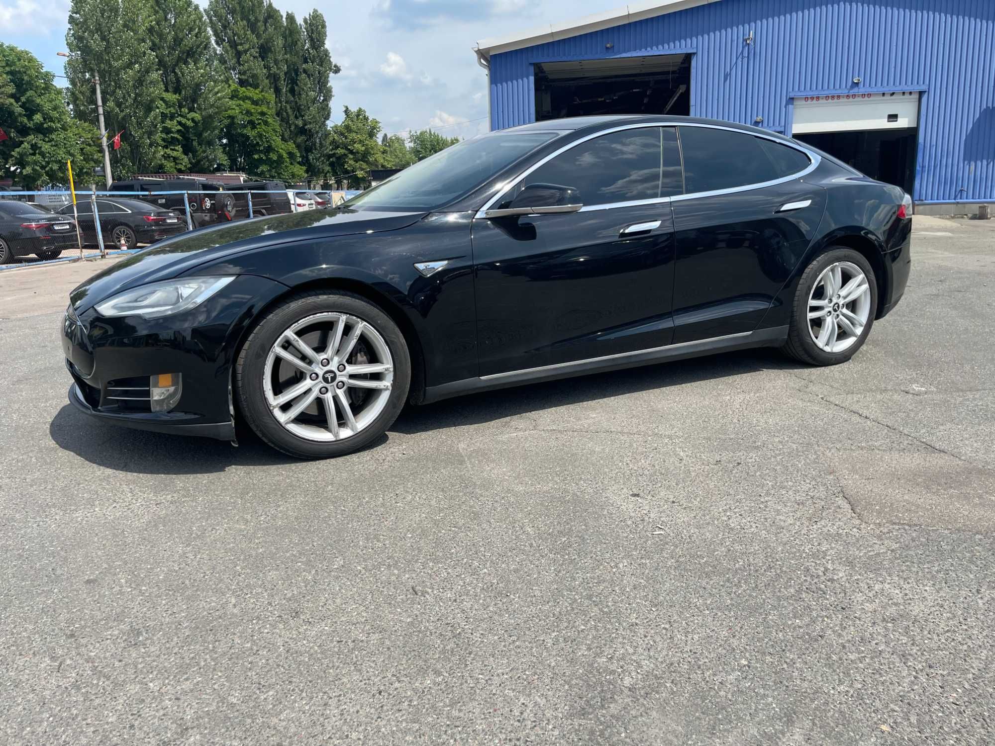 Продам Tesla S 2014 рік