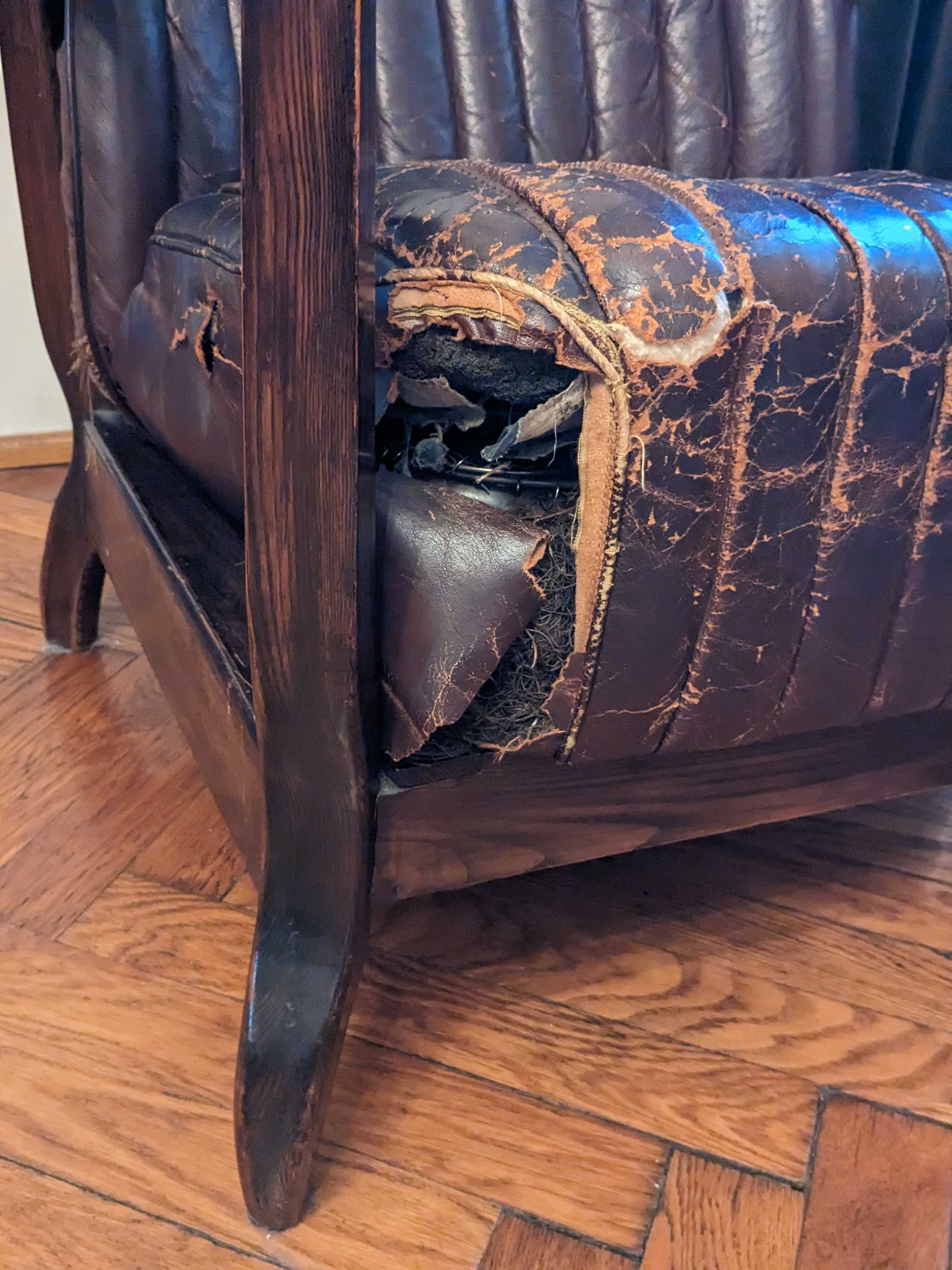 Fotel zabytkowy bązowy