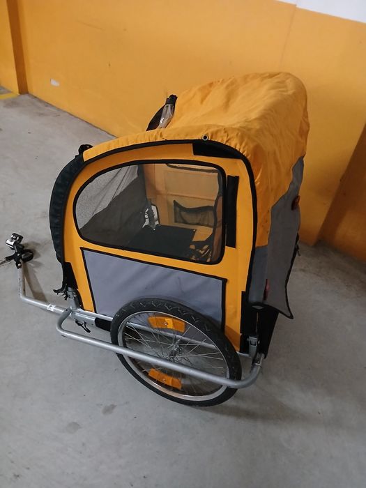 Atrelado para bicicletas