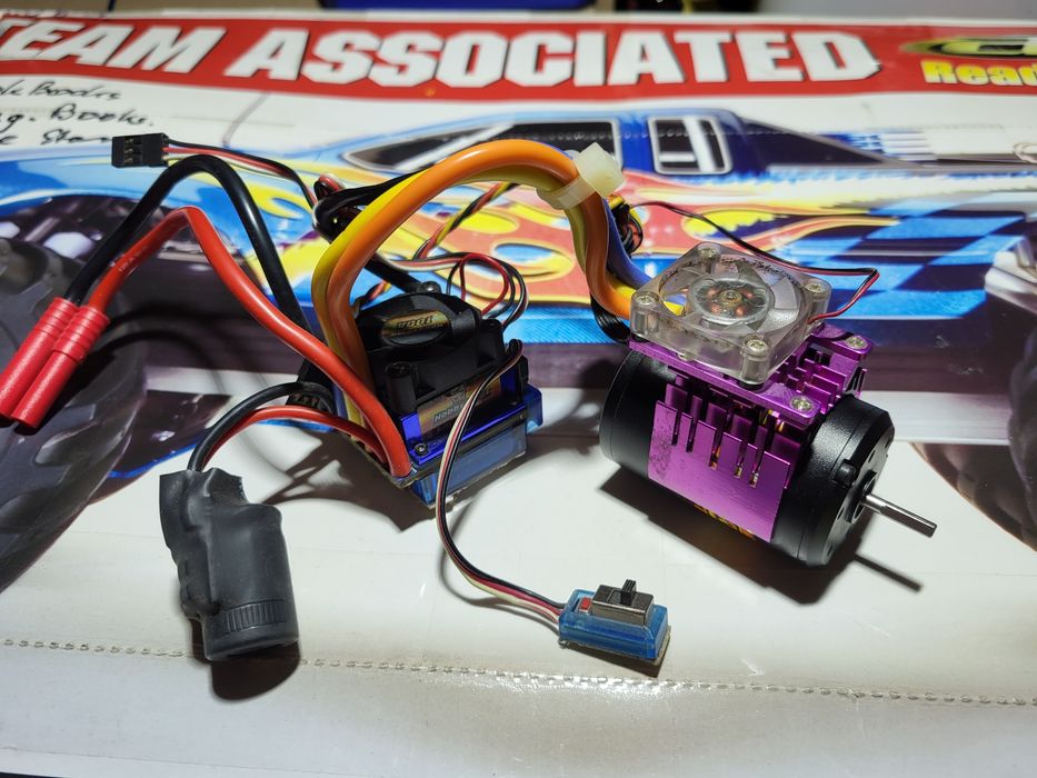 Combo bezszczotkowe do modeli RC Hobbyking 100A 6.5T