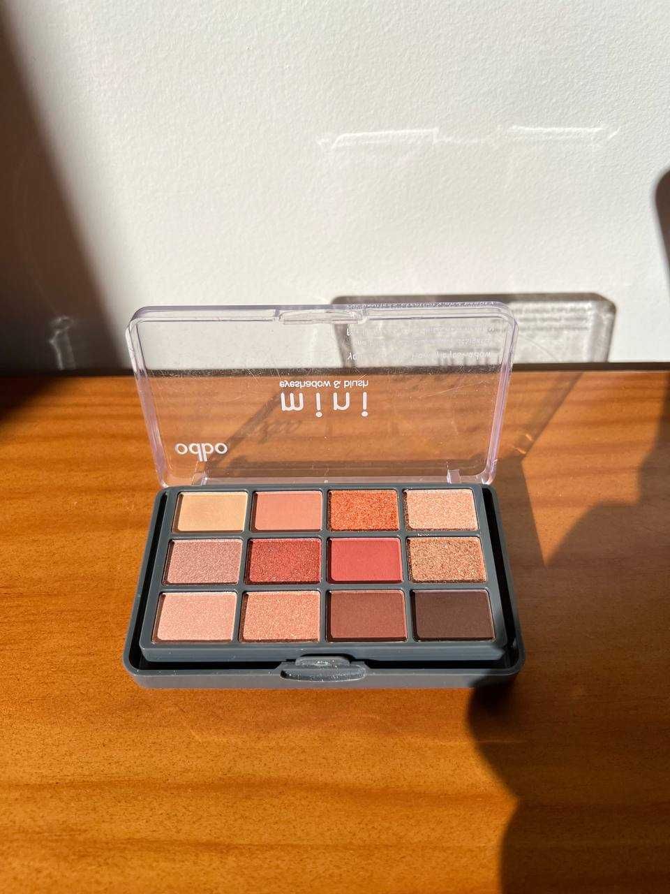 2-in-1 Eyeshadow + Blush