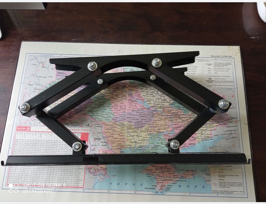 Настенный кронштейн для телевизора. Новый