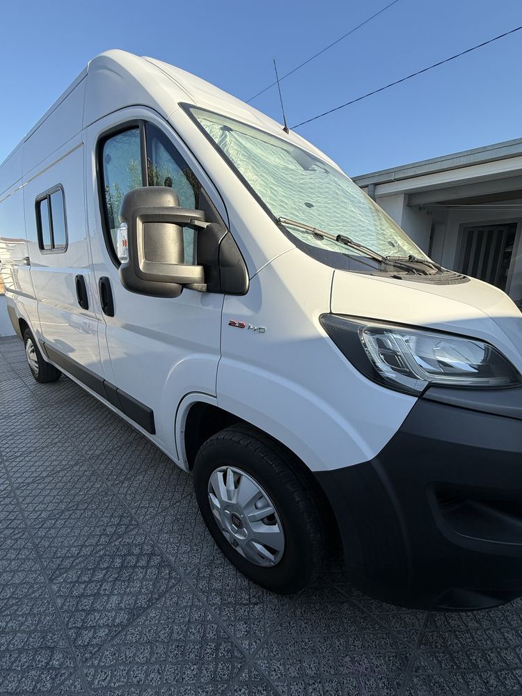 CARRINHA / Autocaravana 2021 C/ 33000Kms