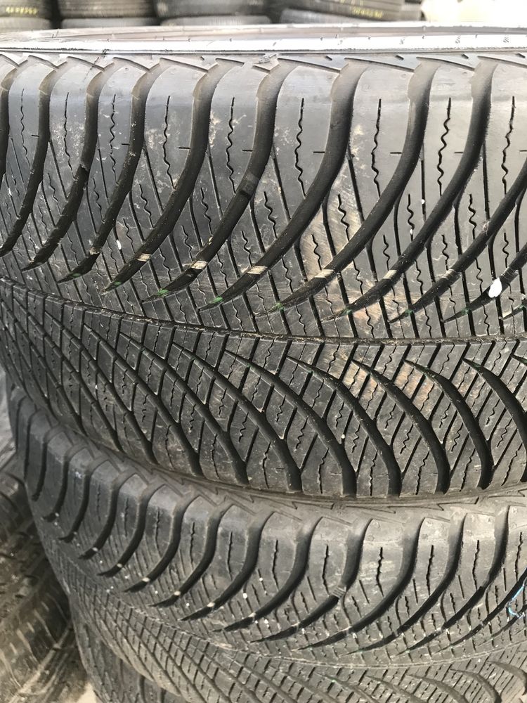 Opony wielosezon 17r.6mm 215/45R16 Goodyear Vector 4S Gen-2