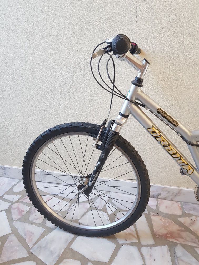 Bicicleta homem preta