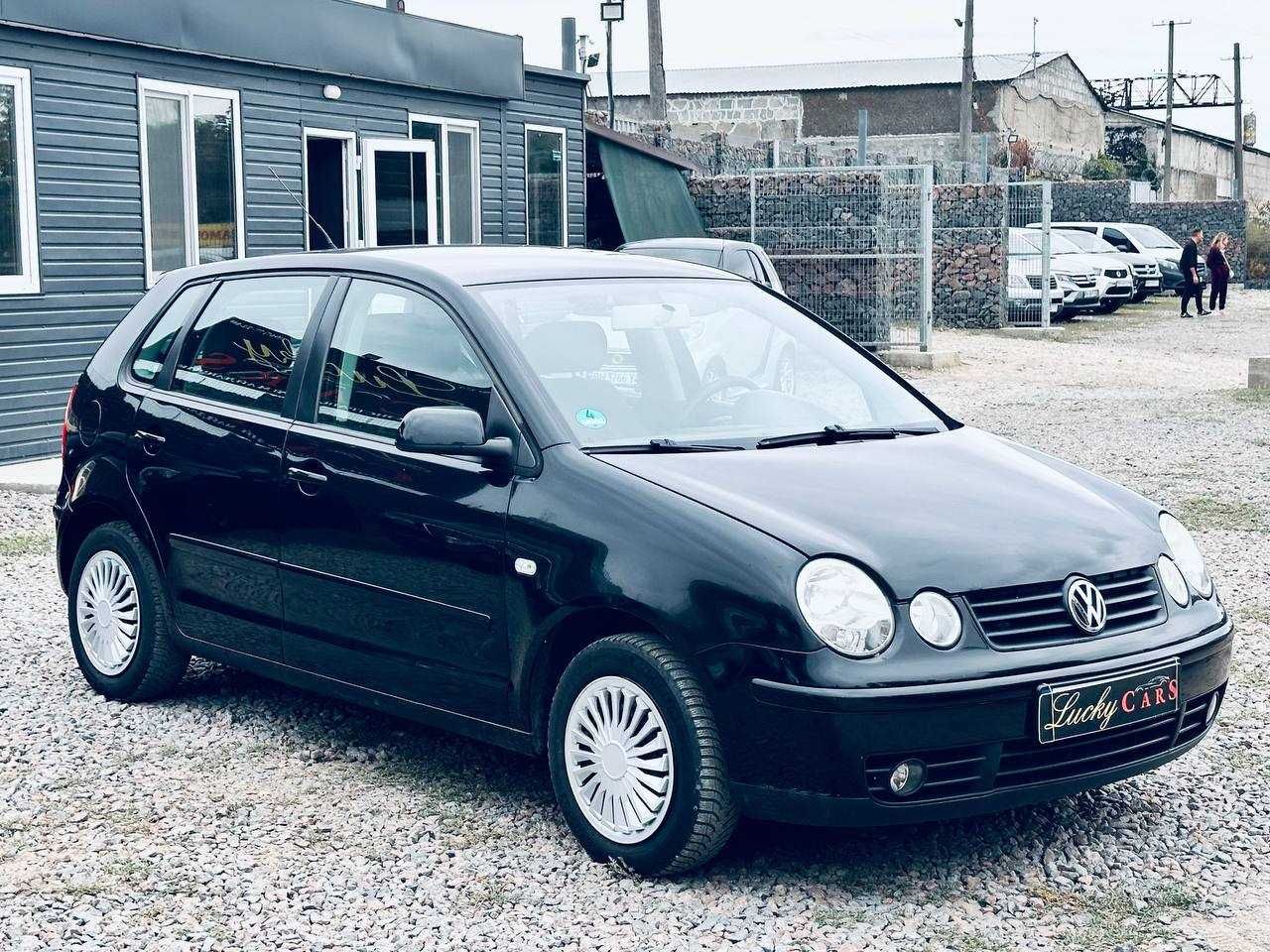 Авто Volkswagen Polo 2004