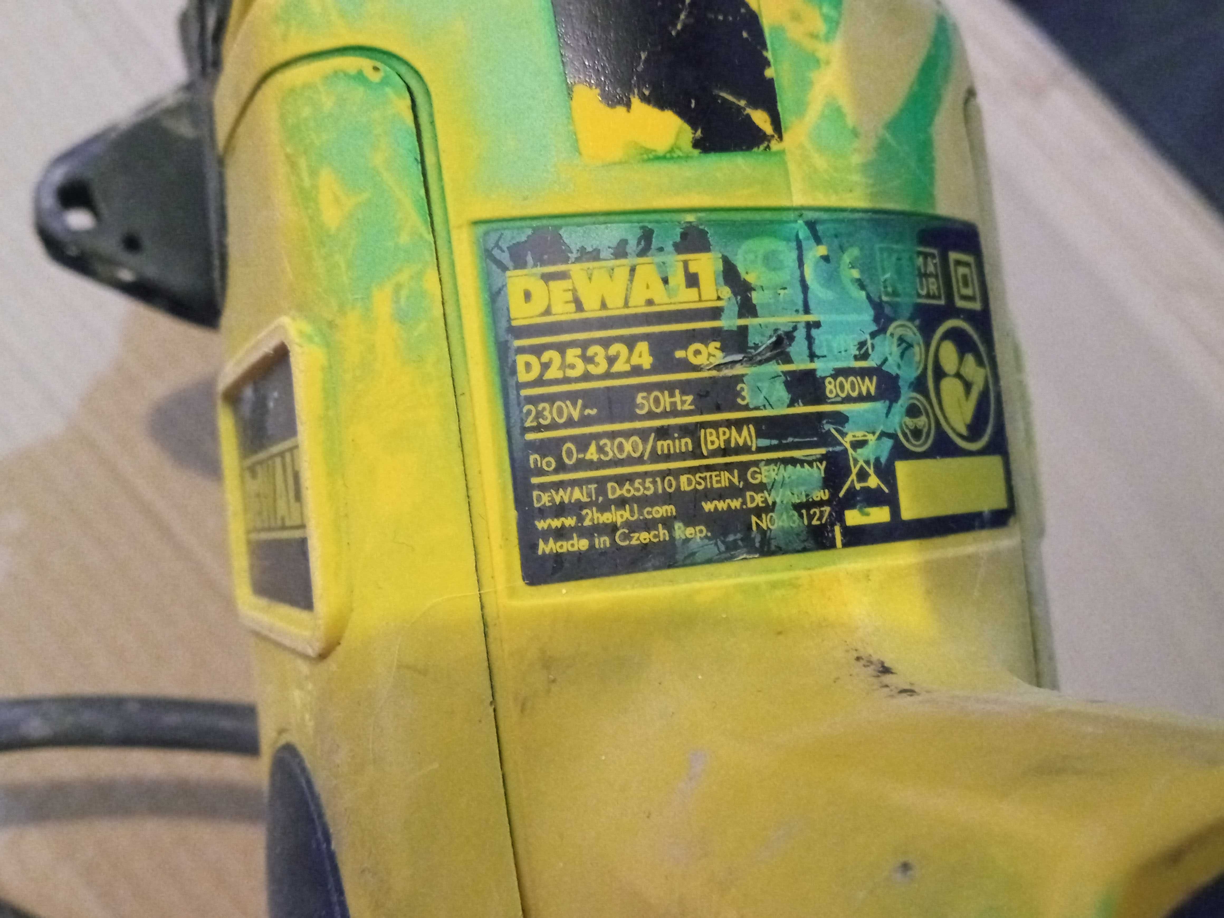 Lombardowski. Młotowiertarka DeWalt D25324-QS SDS plus